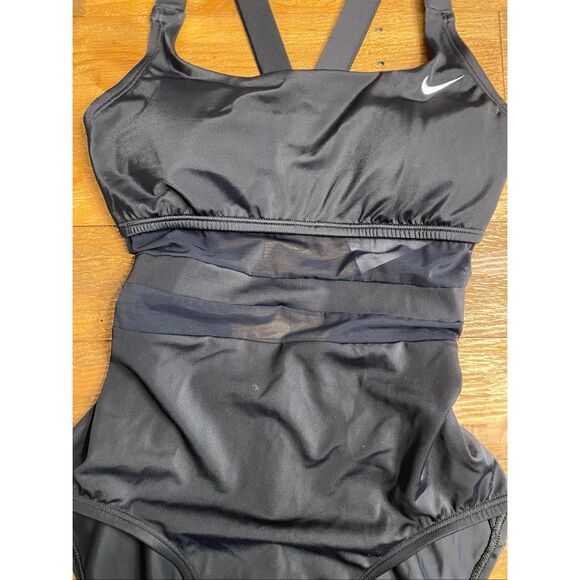 Nike Medium NWT Swim Nike Mesh V-Back One Piece Swimsuit black - Picture 6 of 12